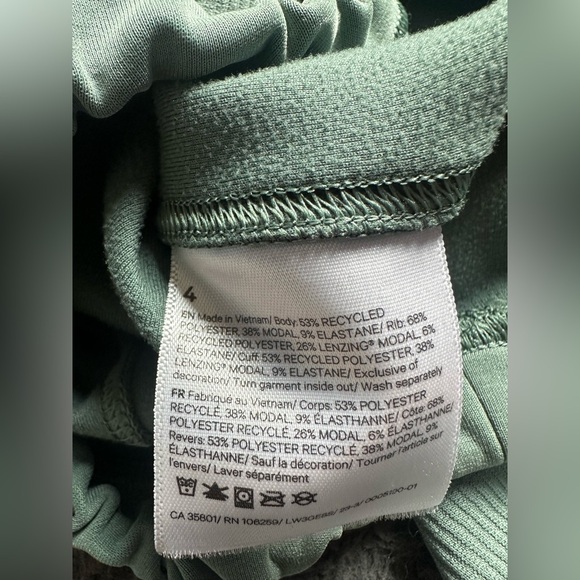 Lululemon Brushed Softstreme Ribbed Half Zip
Medium Forest Green Size 4 - Picture 10 of 13